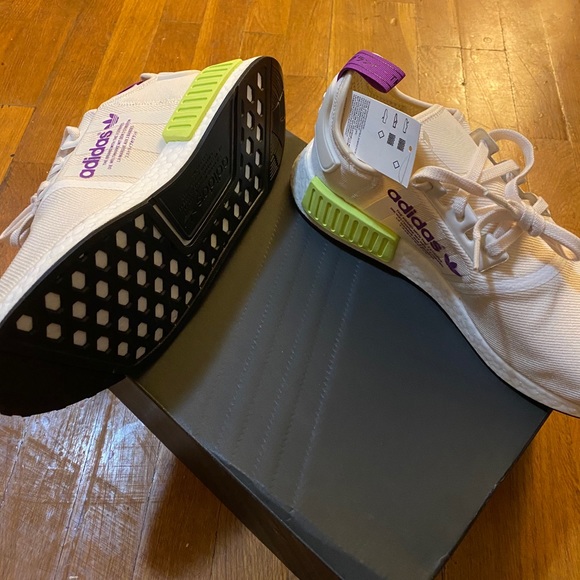 Adidas sneaker - Picture 2 of 4